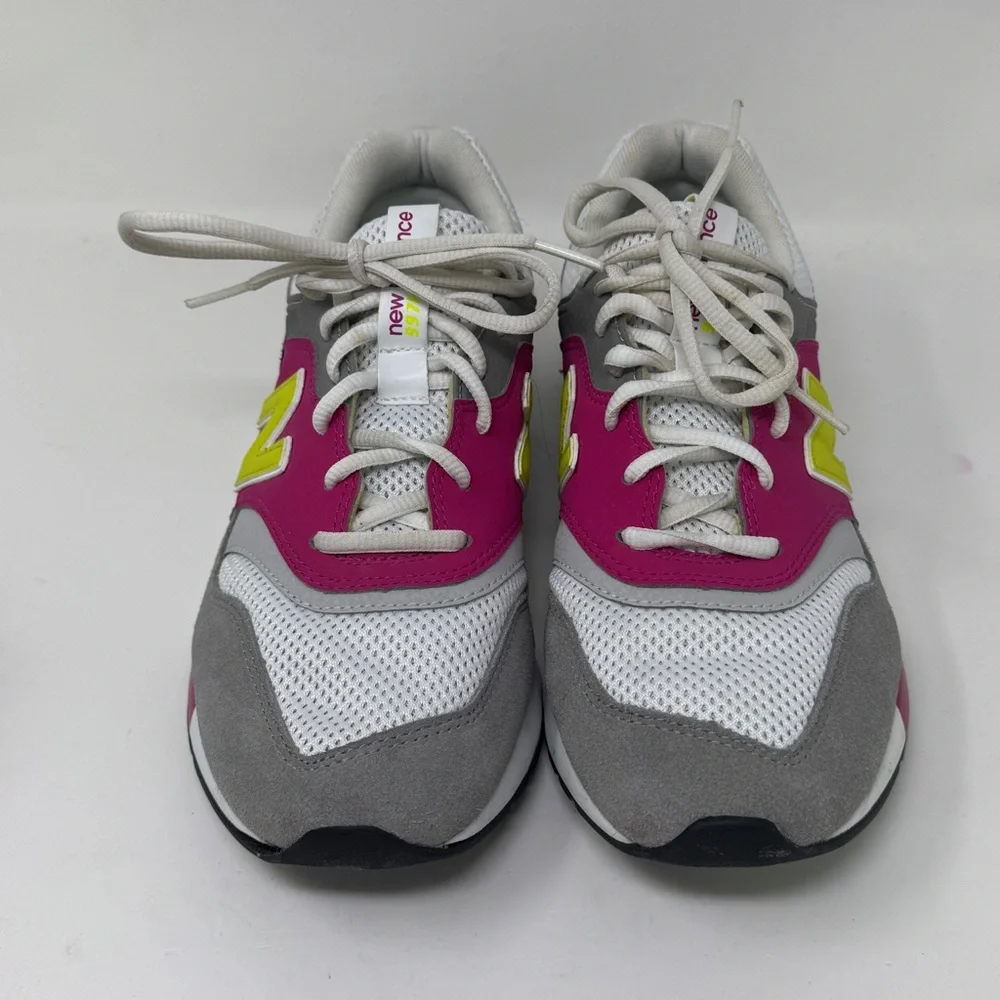Women’s New Balance CW997HNX “Carnival Pink” sneakers sz 9 - Picture 2 of 10